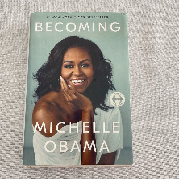 Becoming - Large Print by Michelle Obama - Picture 1 of 7